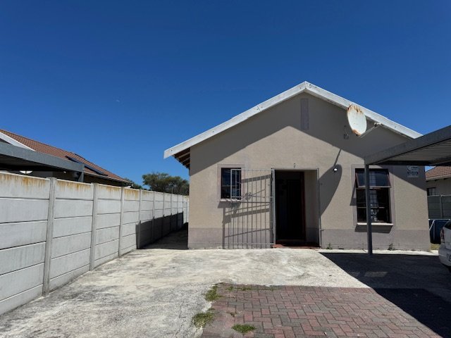 2 Bedroom Property for Sale in Parsonsvlei Eastern Cape